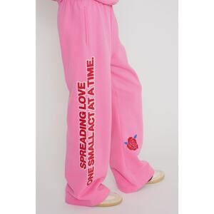 The Mayfair Group Be Kind Classic Sweatpants in pink